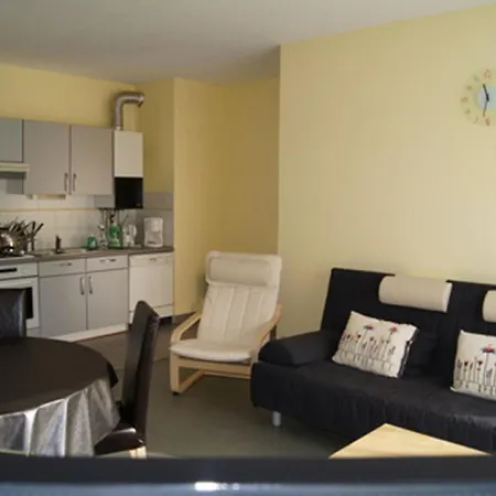 Appealing In With Balcony Casa vacanze Rochefort (Charente-Maritime)