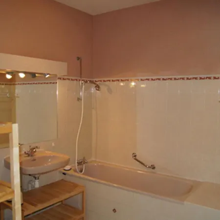 Appealing In With Balcony * Rochefort (Charente-Maritime)